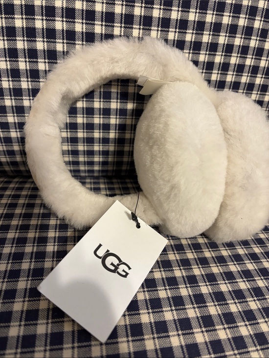 UGG Accessories - UGG Cream Plush shearling ear muffs